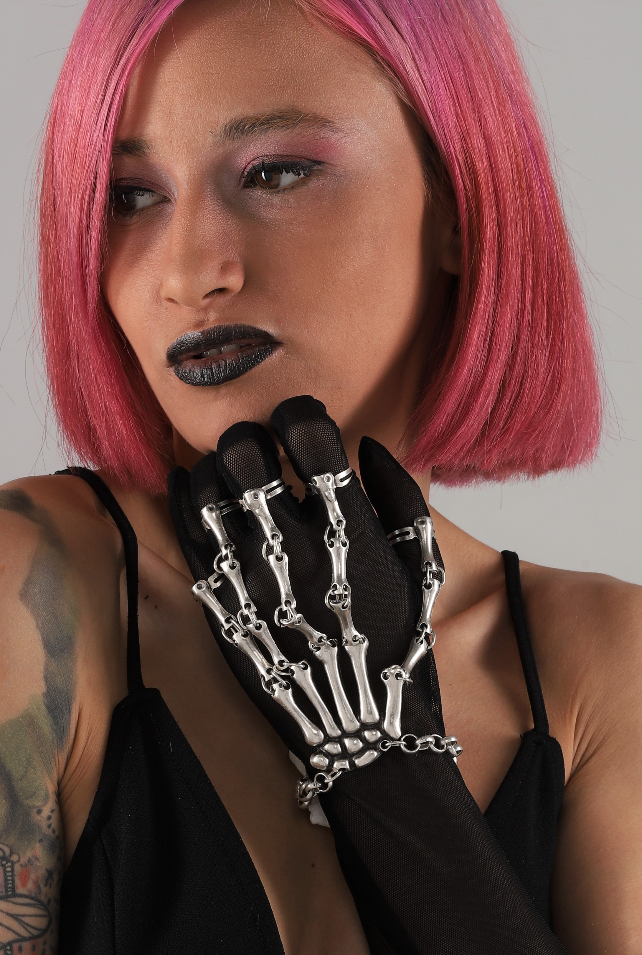 Skeleton Hand Wrist-to-Ring Bracelet 