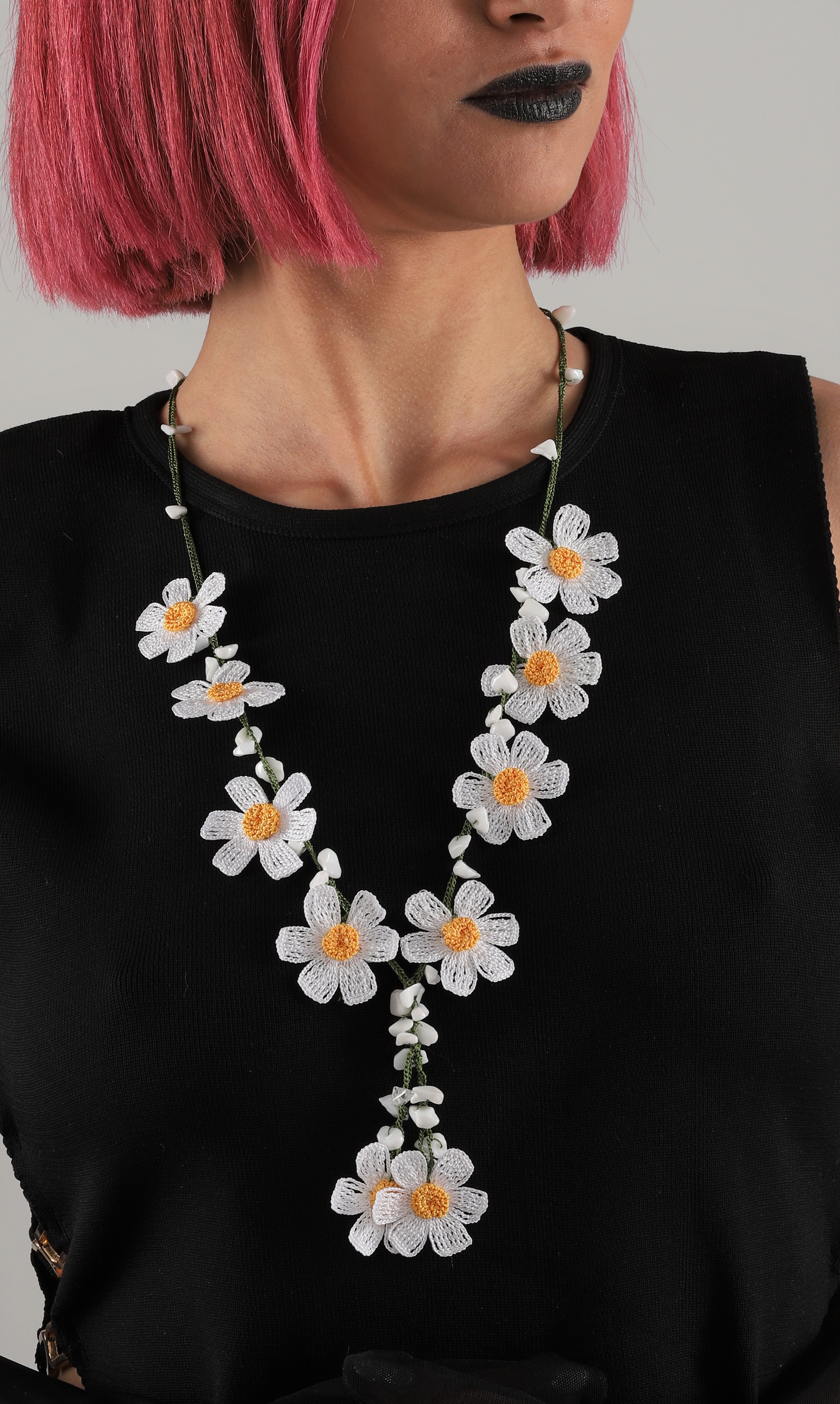 Gothic romance white & yellow Lace Daisy necklace