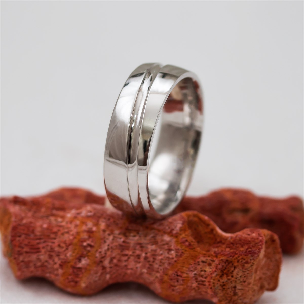 Rhodium Banded Unisex Silver Wedding Ring