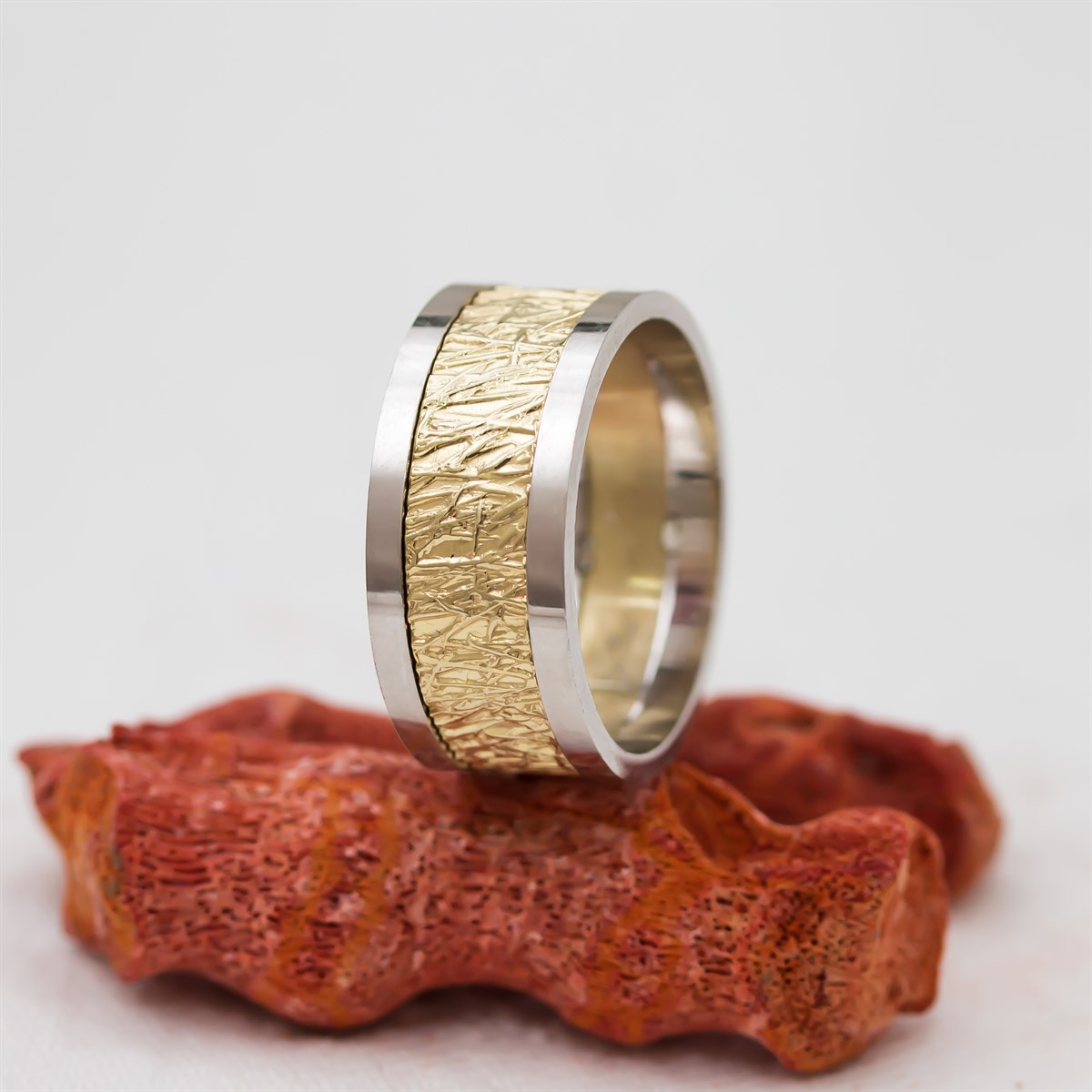 Tree Bark Patterned Unisex Silver Wedding Ring