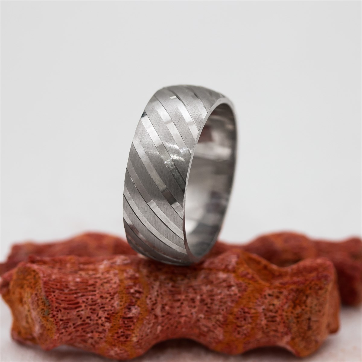 Broce Patterned Unisex Silver Wedding Ring