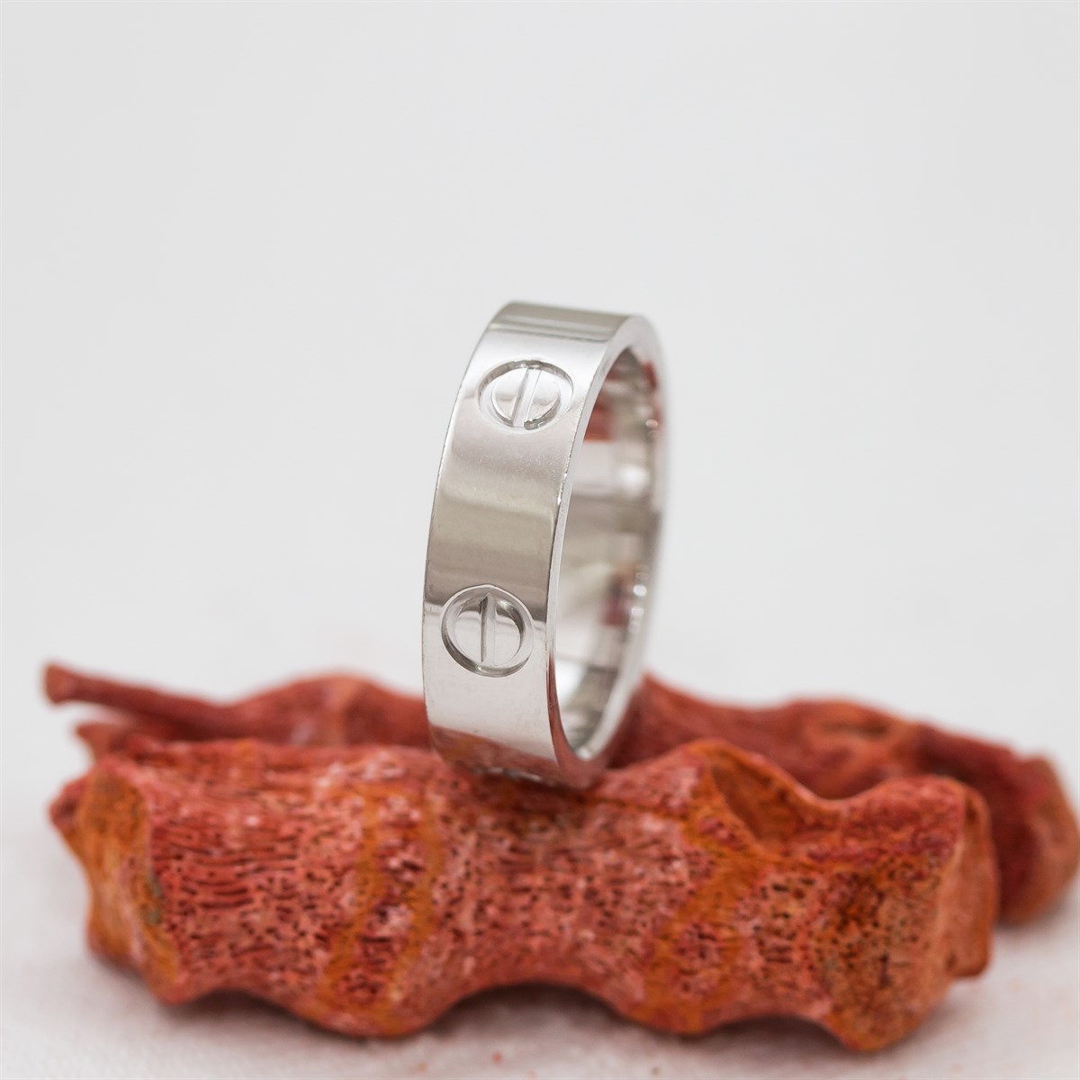 Rhodium Polka Dot Patterned Unisex Silver Wedding Ring