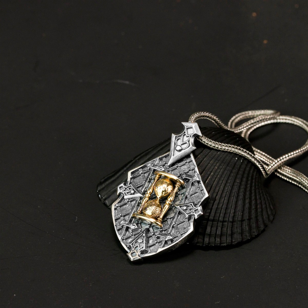 Special Design Vintage Hourglass Sterling Silver Men's Necklace