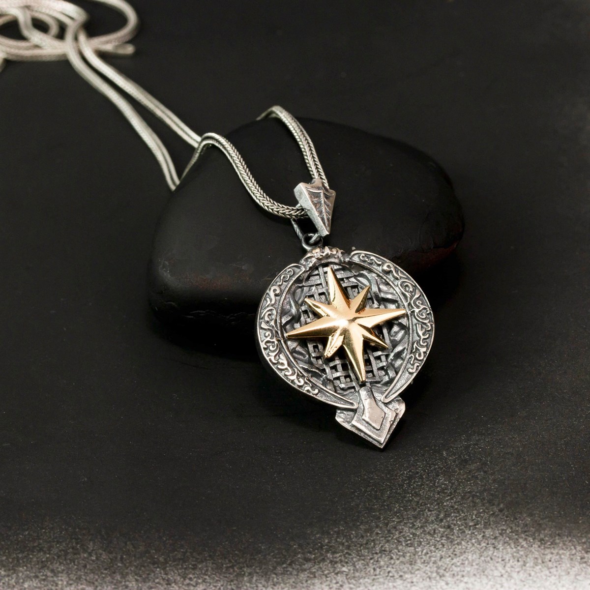 Special Design Vintage Dimmed Men's Silver Compass Necklace