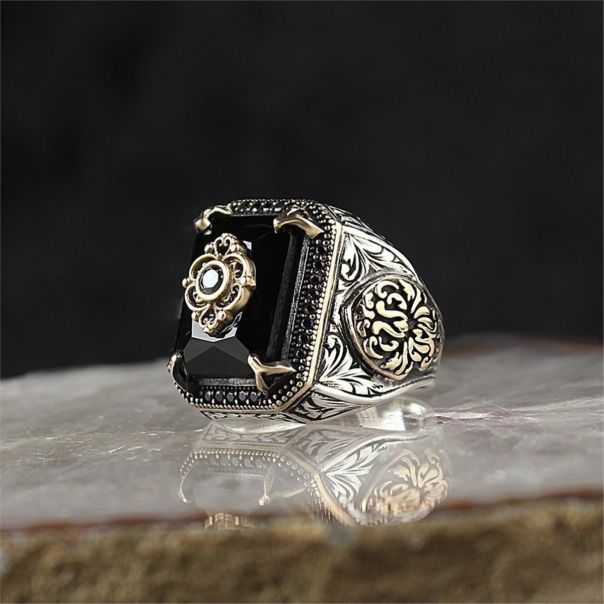 925 Sterling Silver Ring with Black Zircon Stone