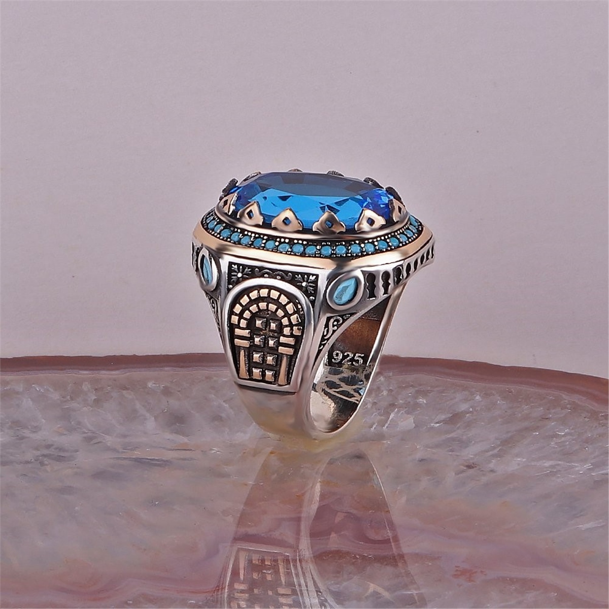 925 Sterling Silver Ring with Blue Glass Stone