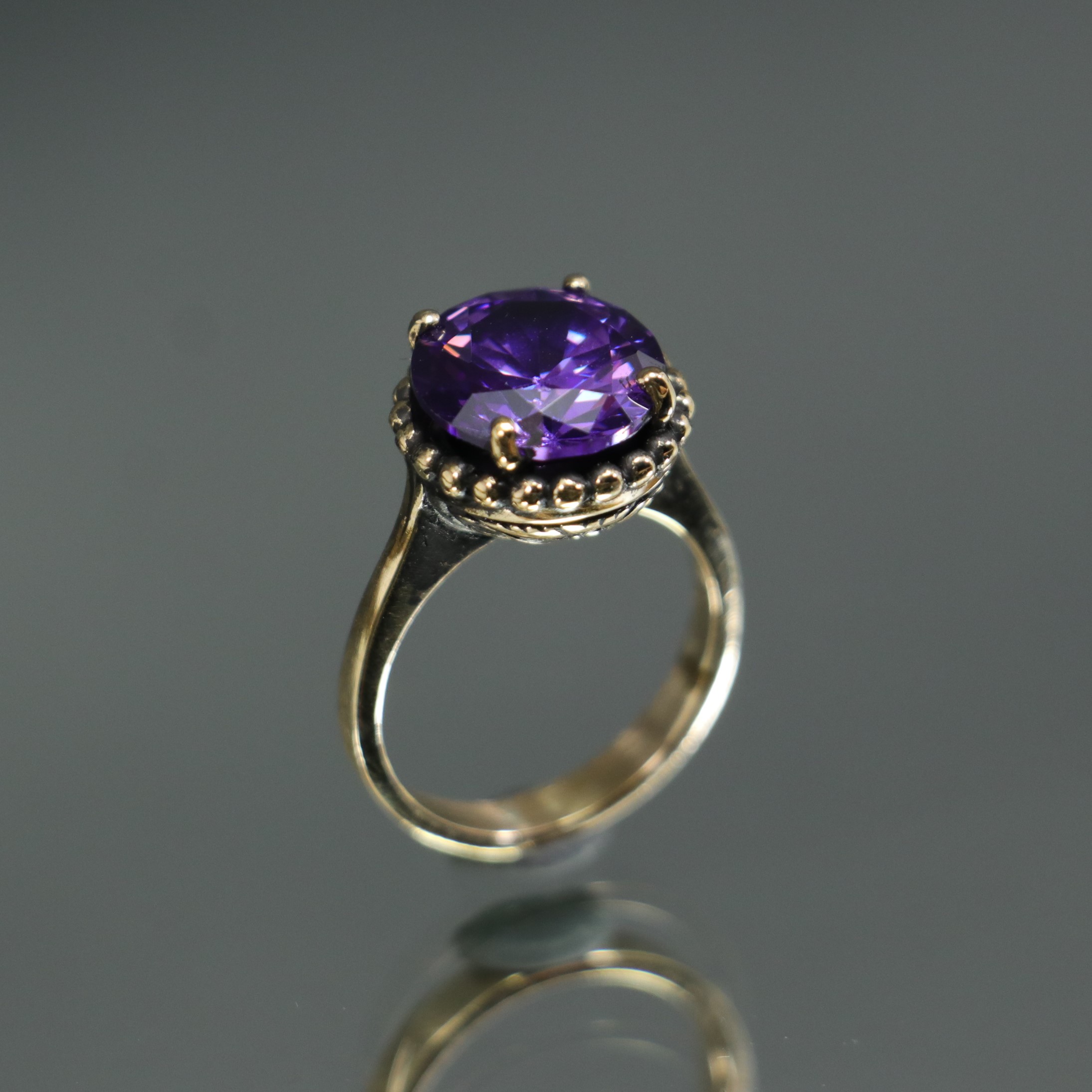 Amethyst Stone Pen Embroidered Ring