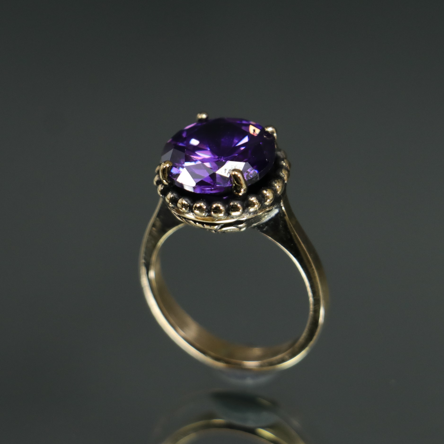 Amethyst Stone Pen Embroidered Ring