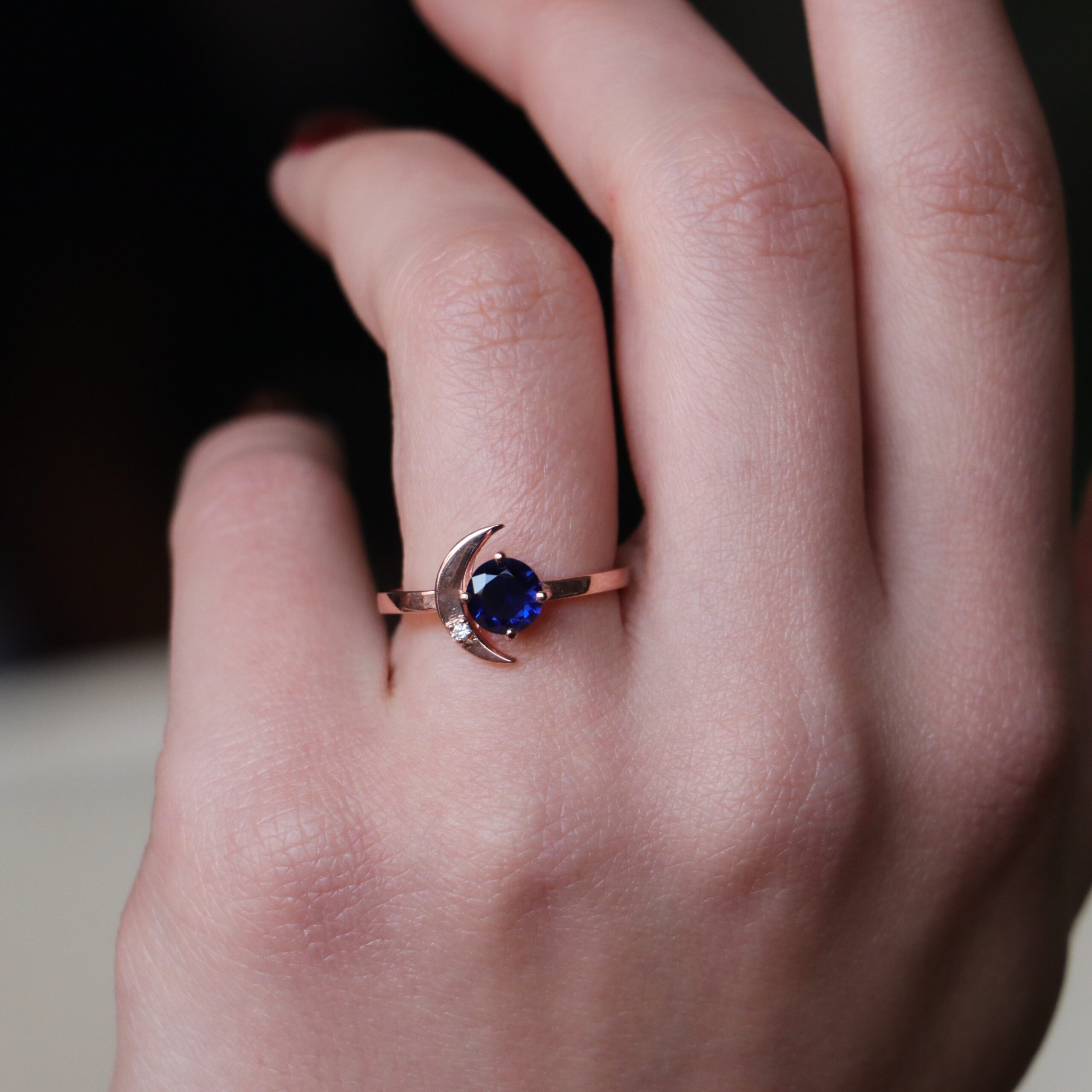 Crescent Moon Lab. Sapphire 925 Sterling Silver Rose Gold Plated Ring