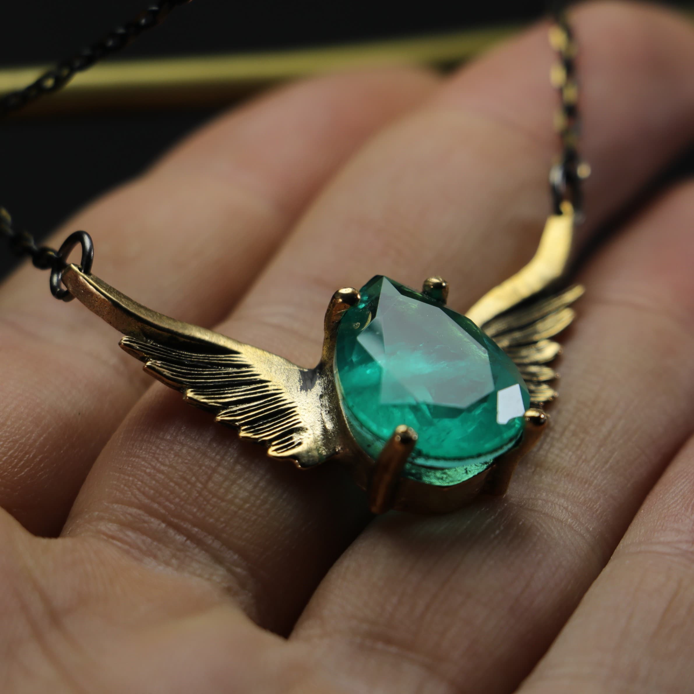 Drop Root Lab. Emerald Wing Necklace