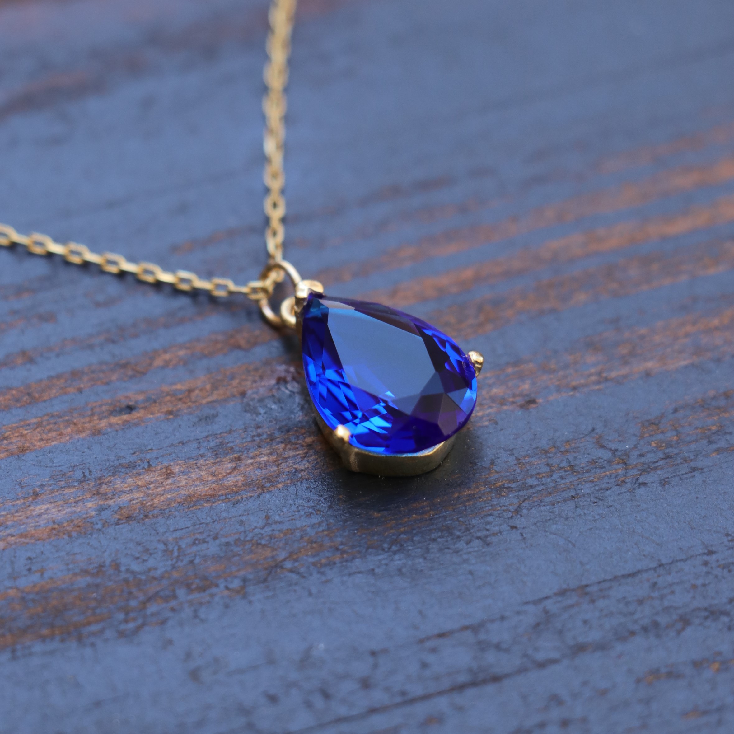 Drop Sapphire Necklace (925-Gold Plated)