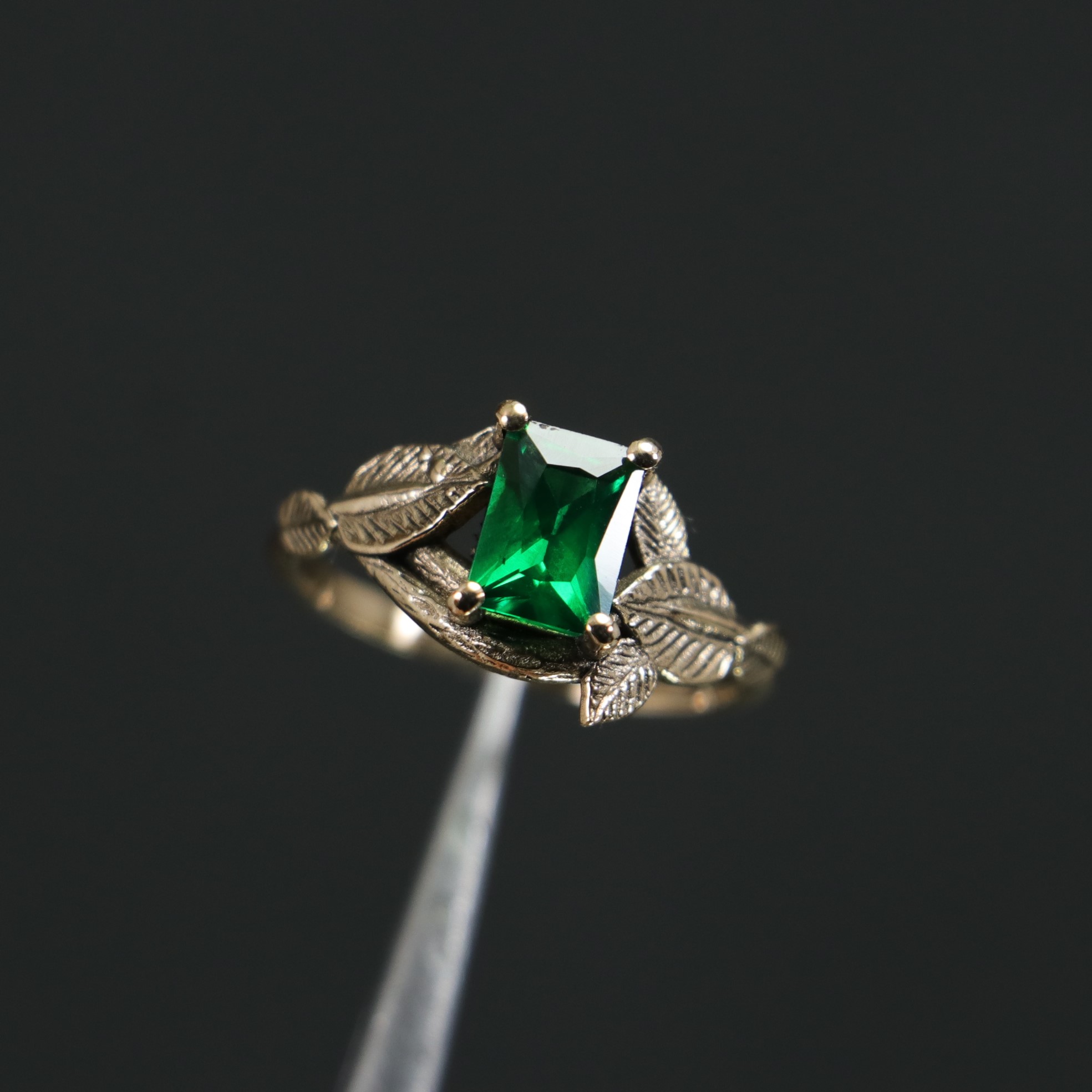 Emerald Emerald Leaf Ring