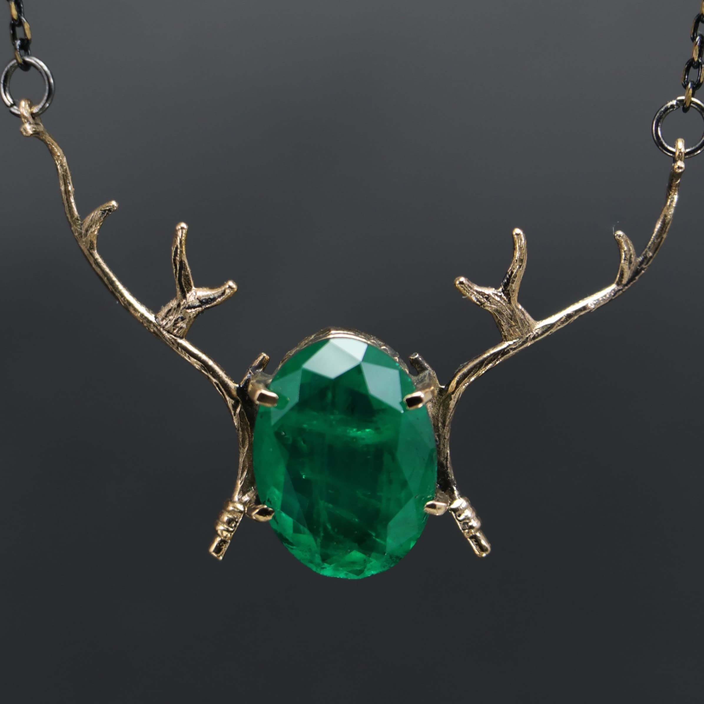 Root Emerald Fallow Deer Antler Necklace