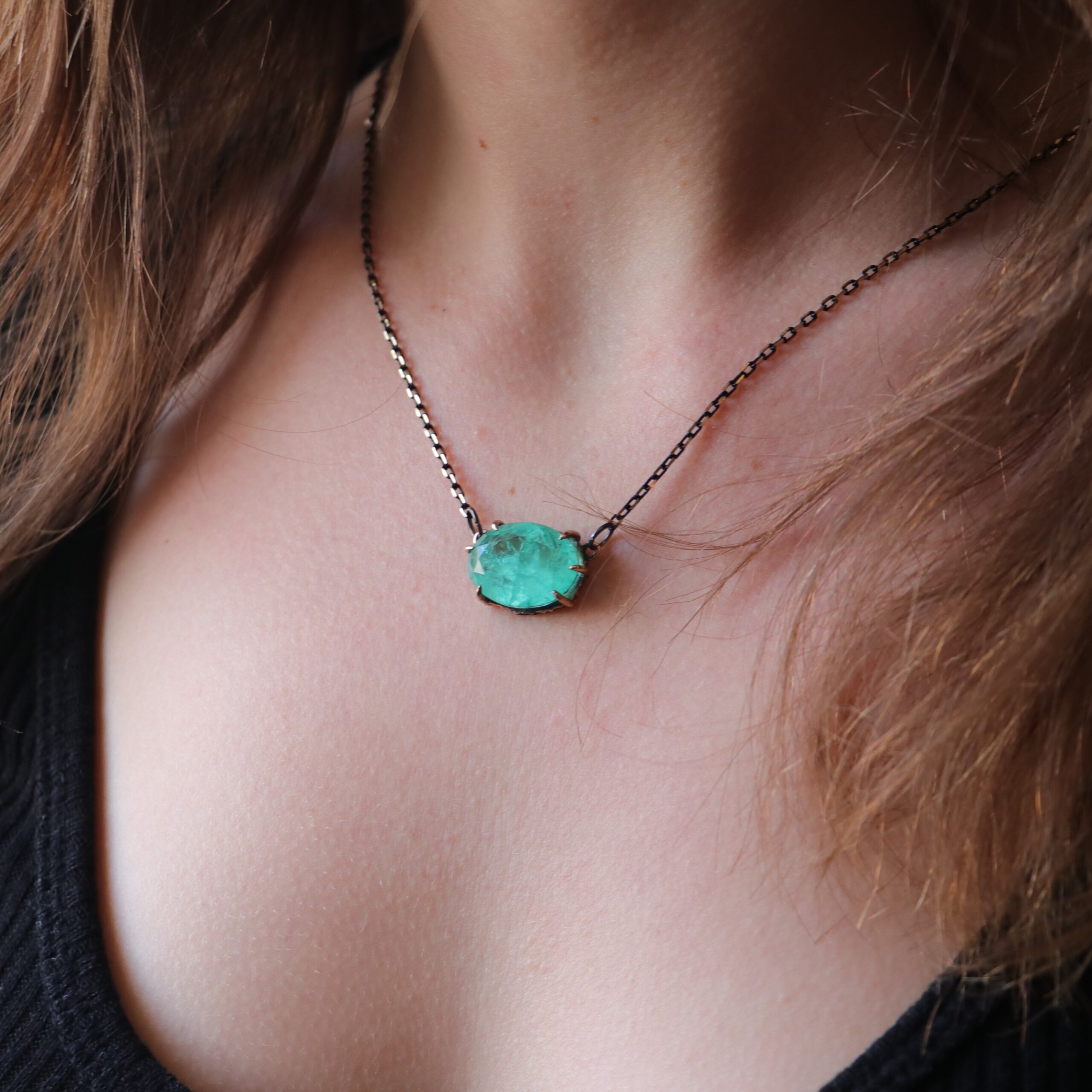 Root Emerald Stone Pointed Nail Necklace