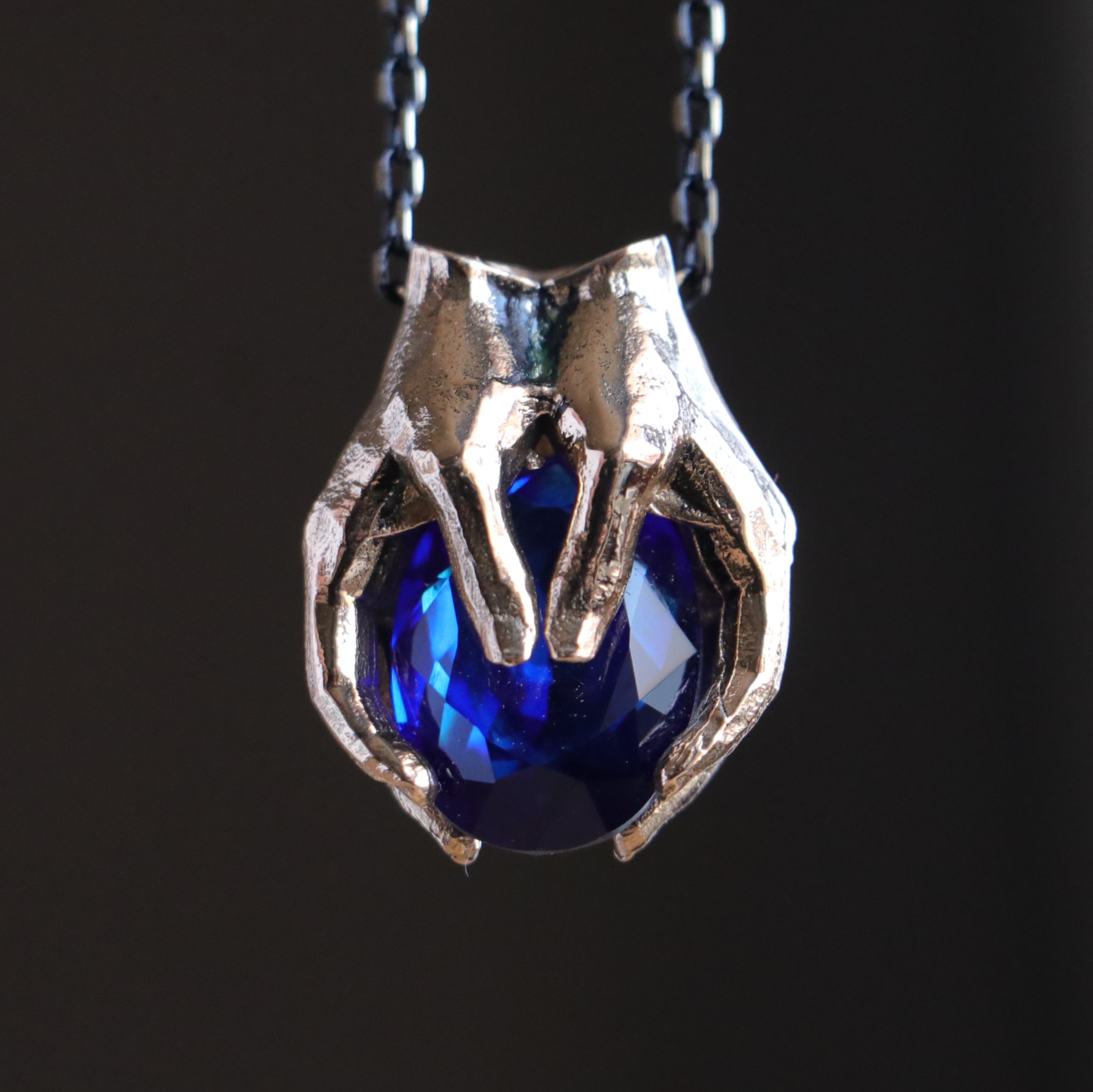 Lab. Sapphire Oval Palm Necklace