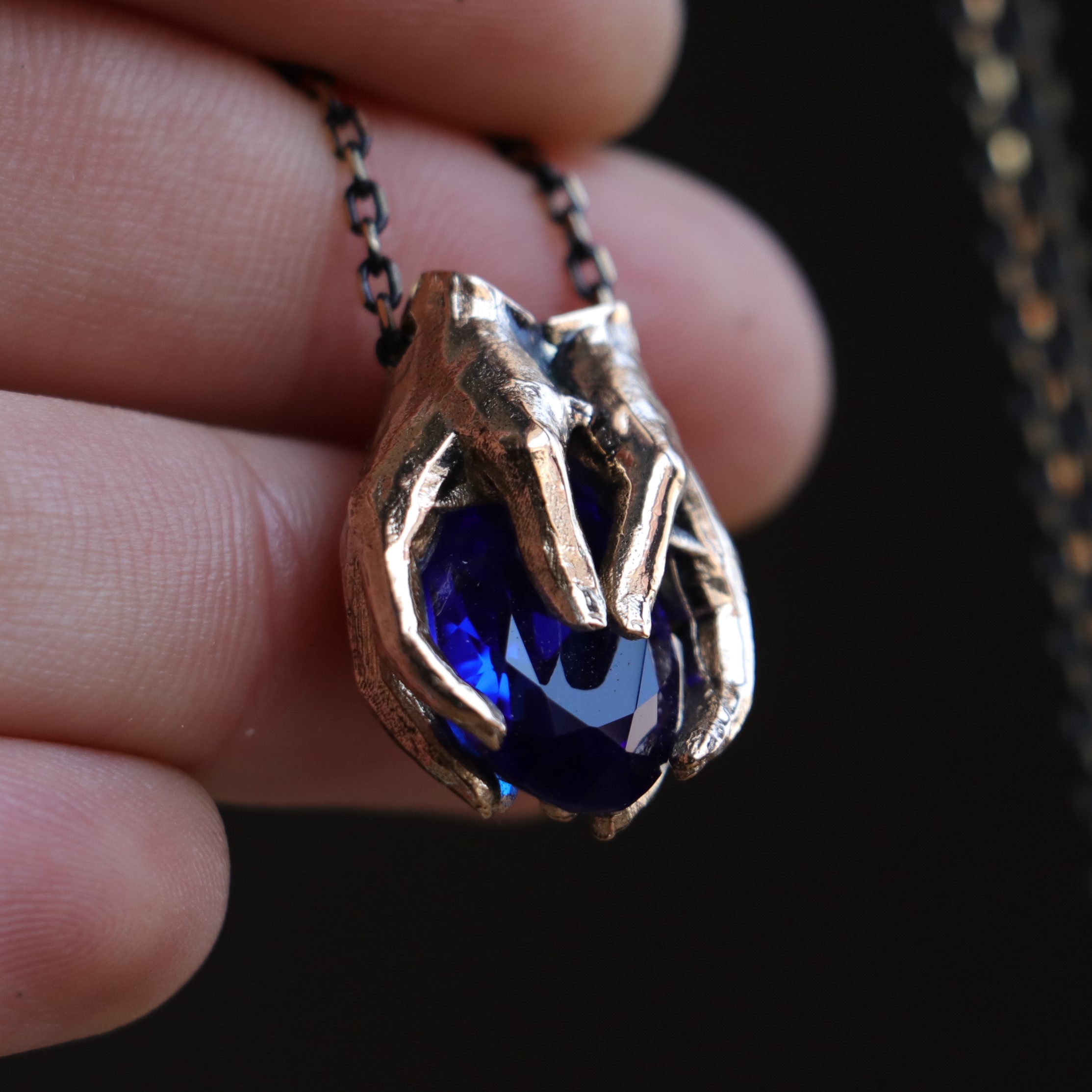 Lab. Sapphire Oval Palm Necklace