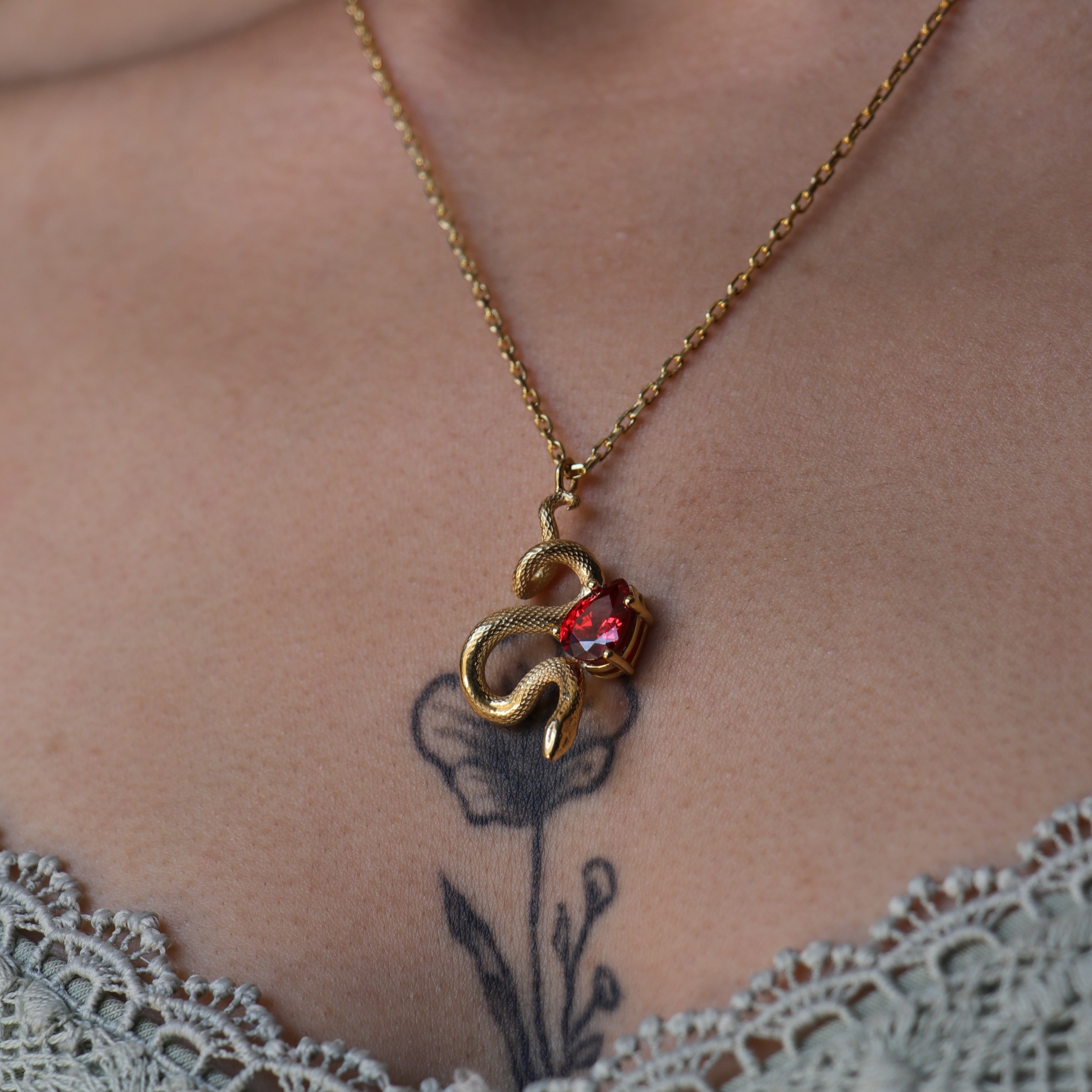 Snake Drop Ruby (925-Gold Plated)