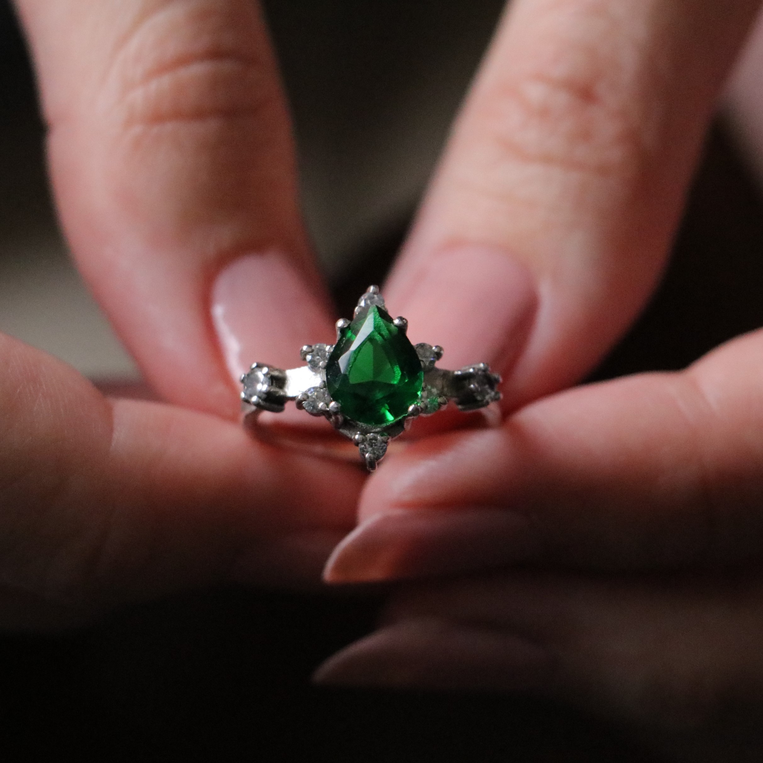 925 Silver Lab. Emerald Swarovski Ring