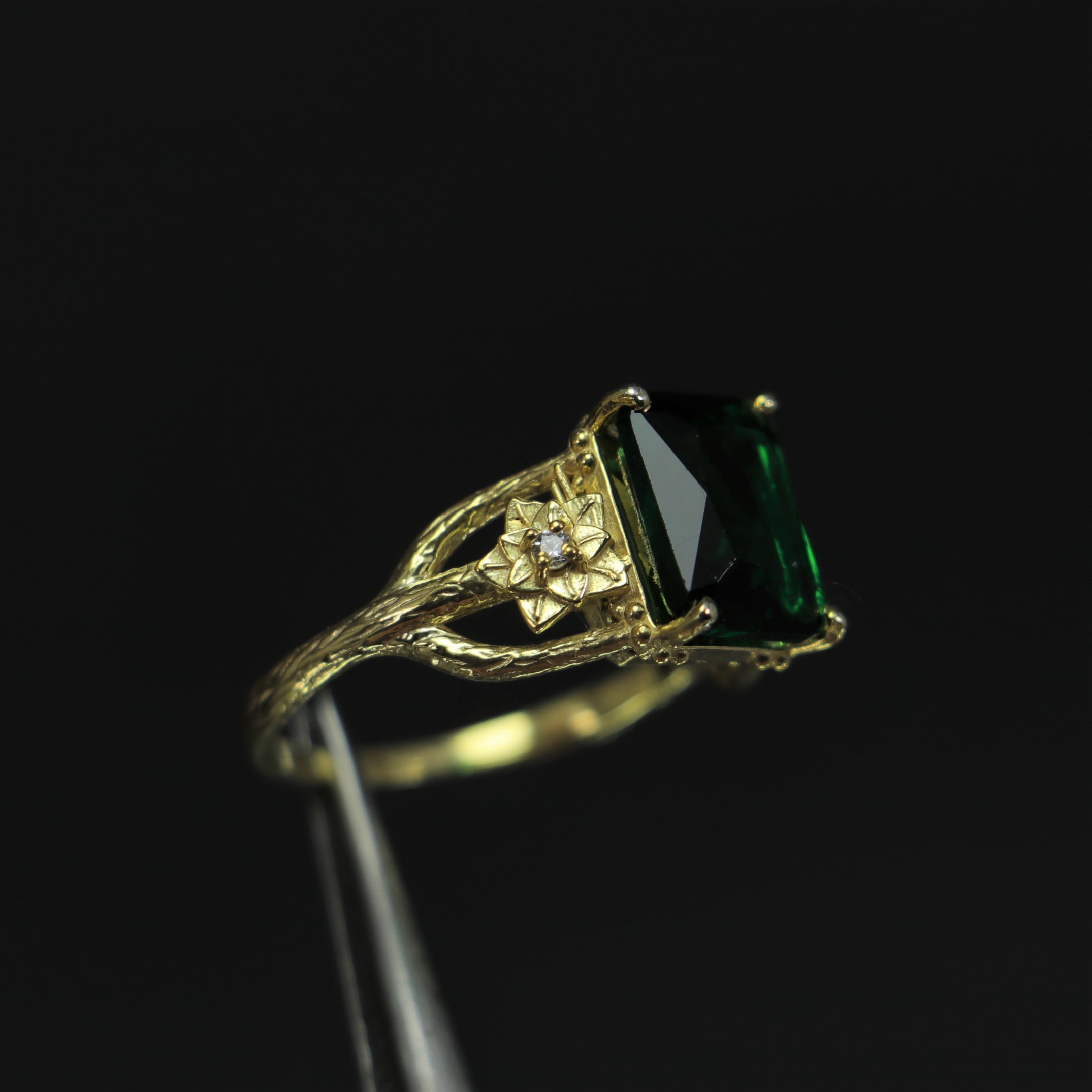 Lab. Emerald and Swarovski Lotus Ring 925 Sterling Silver Gold Plated