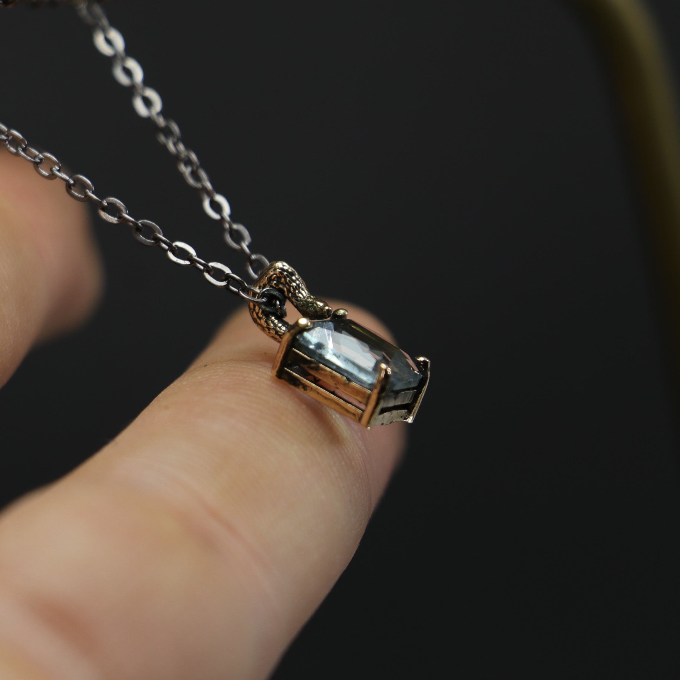 Mini Aquamarine Snake Handle Elegant Necklace