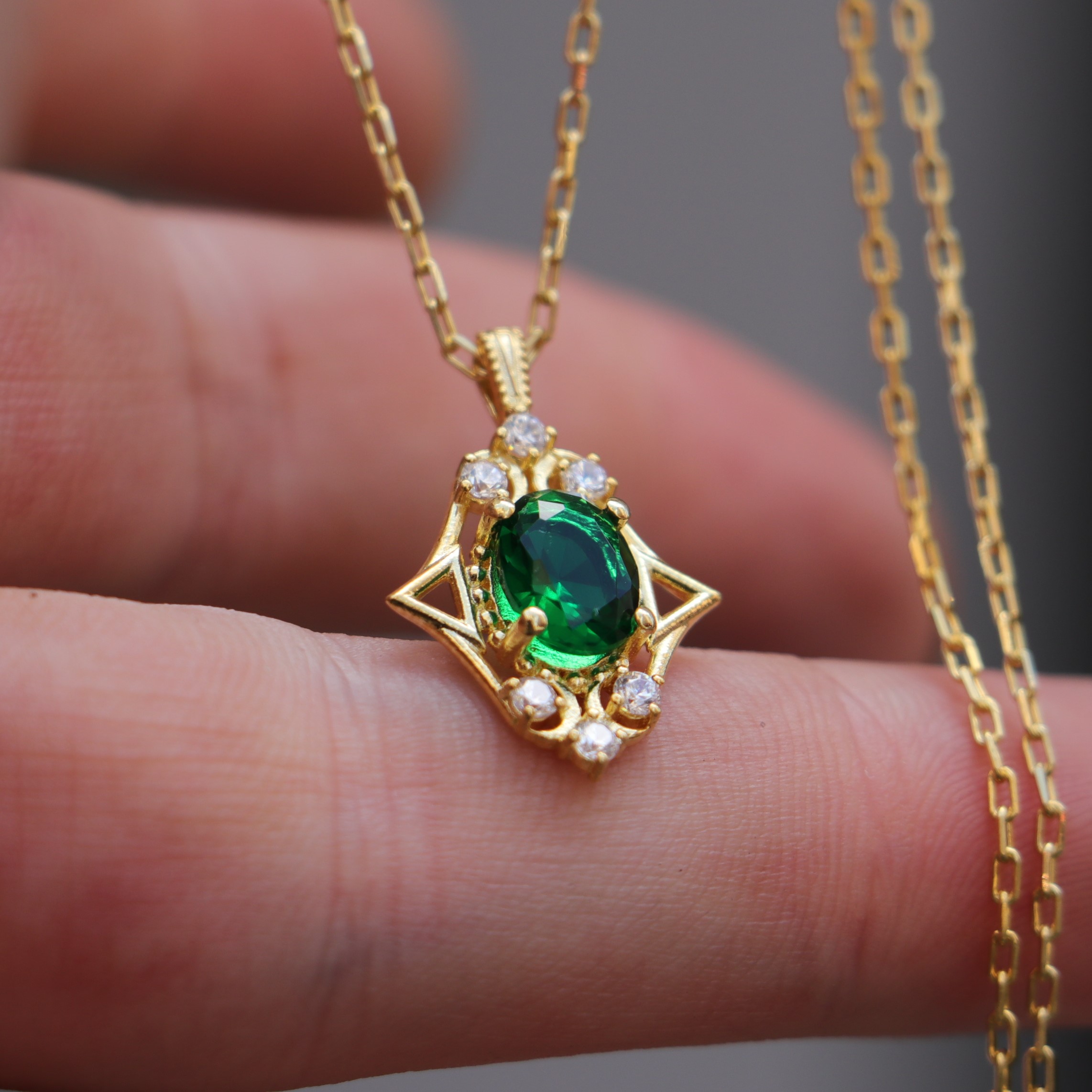 Emerald - Swarovski Silver Necklace